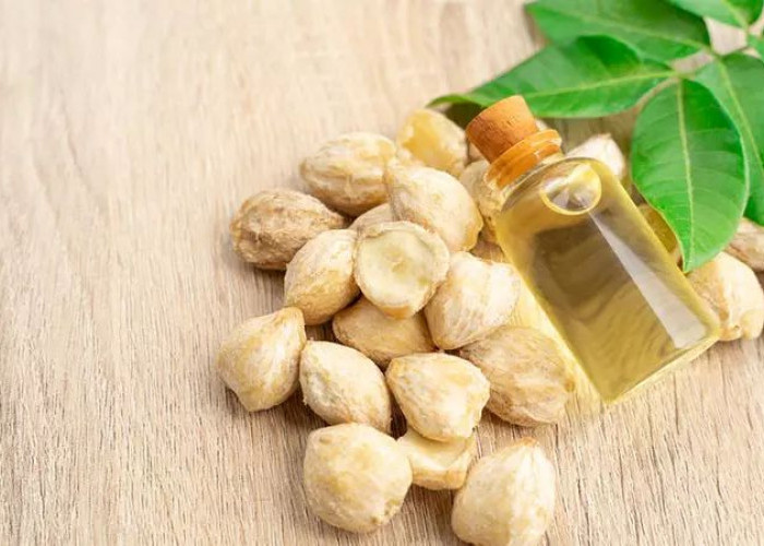  Khasiat Minyak Kemiri untuk Kesehatan Rambut dan Kulit Secara Alami