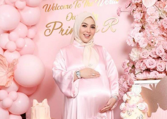 Syahrini Ungkap Inisial Anak Syahrini Baby R Cantik Sekali