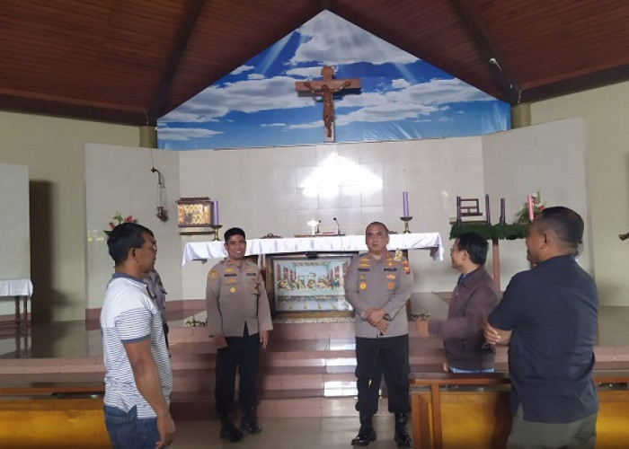 Gereja Disterilisasi Sebelum Ibadah Natal, 5 Personel Polri Disiagakan Ditambah TNI