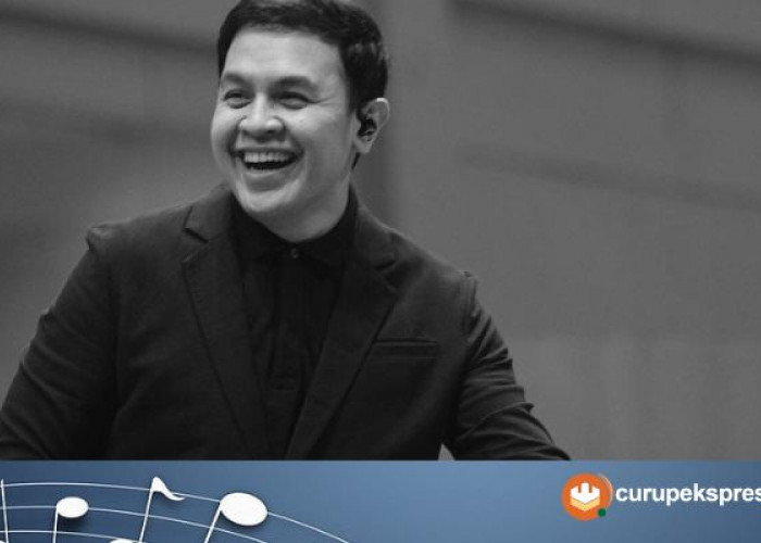 Lirik Lagu ' Sewindu' Tulus