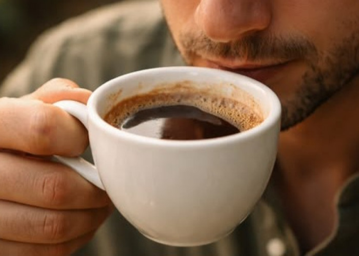 Sering Minum Kopi dan Teh? Hati-hati, Ini Dampaknya pada Warna Bibir