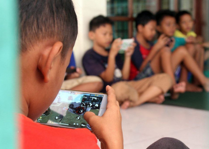 Di Umur Berapa Anak Boleh Diberikan Gadget?