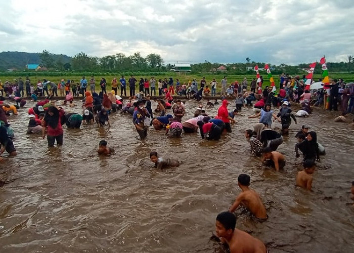 Tangkap Ikan Massal