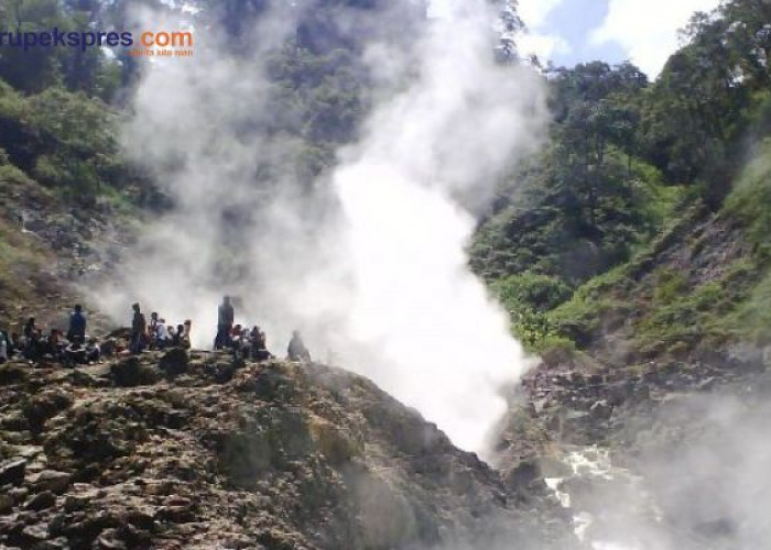 Bukit Hitam, Wisata yang Cocok Bagi Anda yang Gemar Mendaki