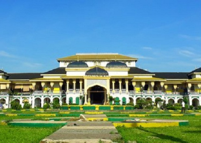 Istana Maimun :  Kemegahan Kerajaan Deli di Sumatera Utara