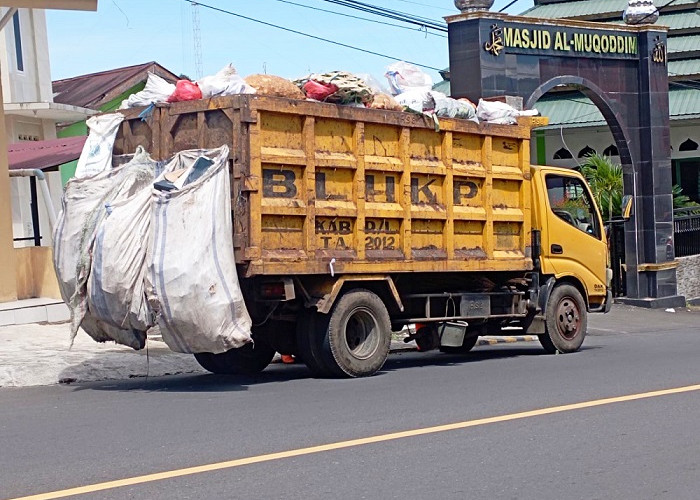 Volume Sampah Meningkat, 2 Truk Disiagakan di Lokasi HUT Curup