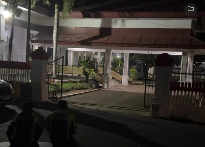 Soal OTT Bupati Rejang Lebong, Ini Beberapa Pejabat yang Dibawa ke Gedung KPK 