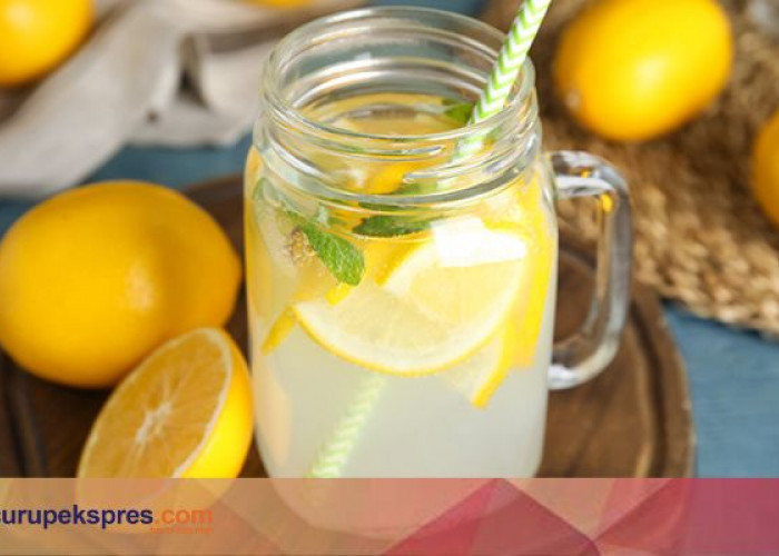 Khasiat Minum Air Lemon Hangat di Malam Hari Sebelum Tidur