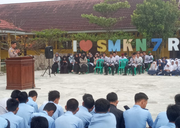 SMK Negeri 7 Rejang Lebong Gandeng Kapolsek Cegah Kenakalan Remaja 