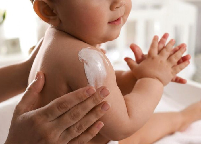  Viral Belum Tentu Aman, Ini Bahaya Salah Pilih Skincare untuk Bayi