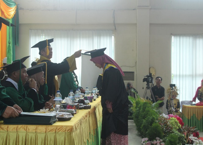 IAIN Curup Wisuda 898 Mahasiswa Rektor: Jadilah Lulusan yang Hebat