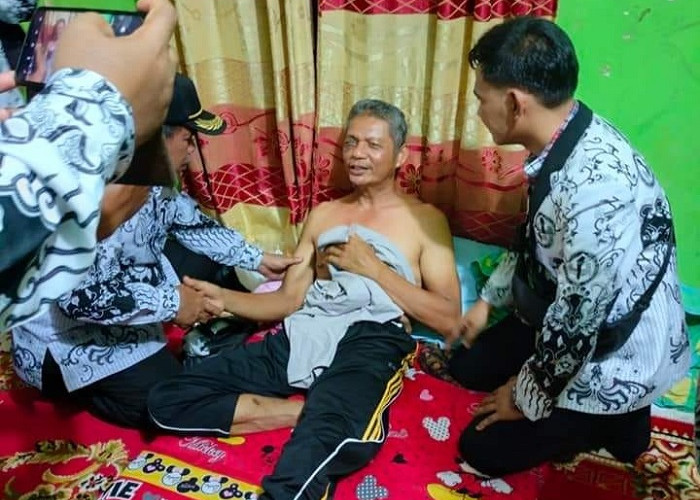 Cacat Permanen, Zaharman Guru Korban Katapel Wali Murid Berobat ke Padang