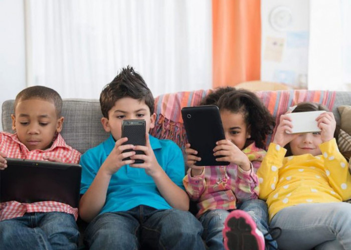 Cara Jitu Mengatasi Anak yang Kecanduan Handphone