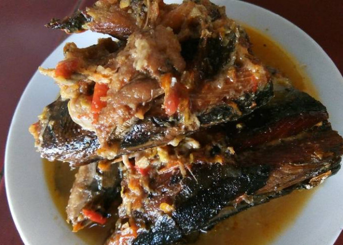 Masakan Rumahan : Resep Sambal Ujak Ikan Salai