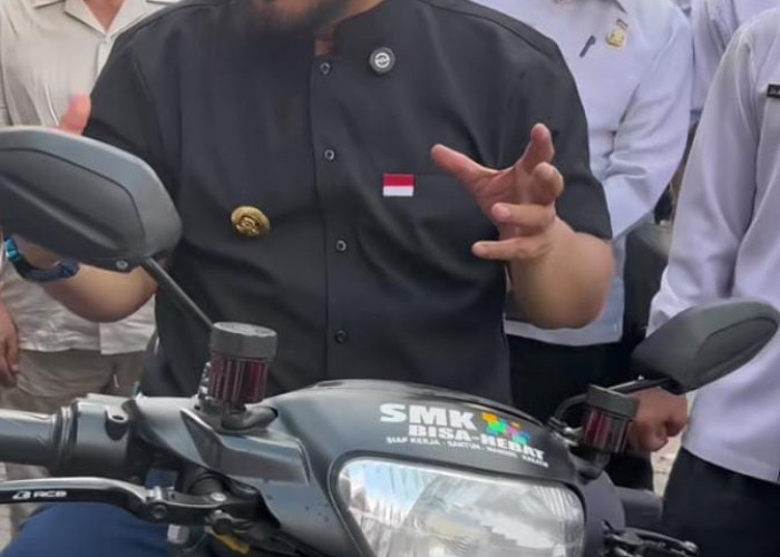 Gubernur Helmi Ajak Anak SMK Berinovasi Dengan Membuat Mobil Bertenaga Surya, dengan Hadiah Rp. 10 Milyar