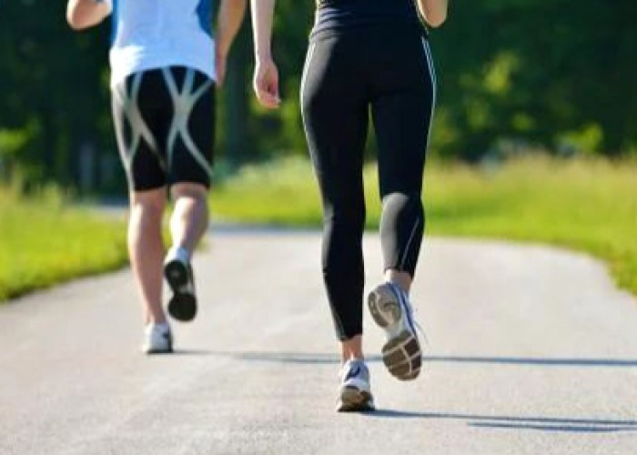  Mengapa Berjalan Mundur Baik untuk Tubuh ? Ini Fakta dan Manfaatnya !