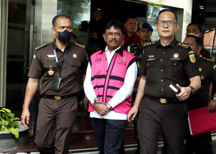 Tersangka Korupsi Johnny G Plate Ditahan, Jokowi Tunjuk Menkopolhukam jadi Pelaksana Tugas