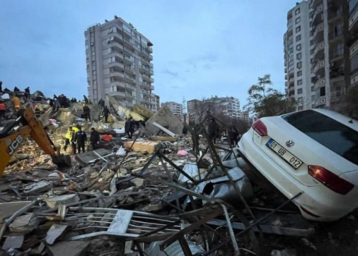Gempa Berkekuatan M 7,8 Guncang Turki, Tewaskan 245 Orang di Suriah