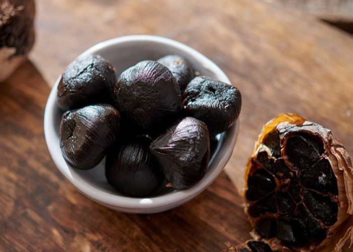  Bawang Hitam Semakin Populer, Ini Fakta Manfaat dan Efek Sampingnya