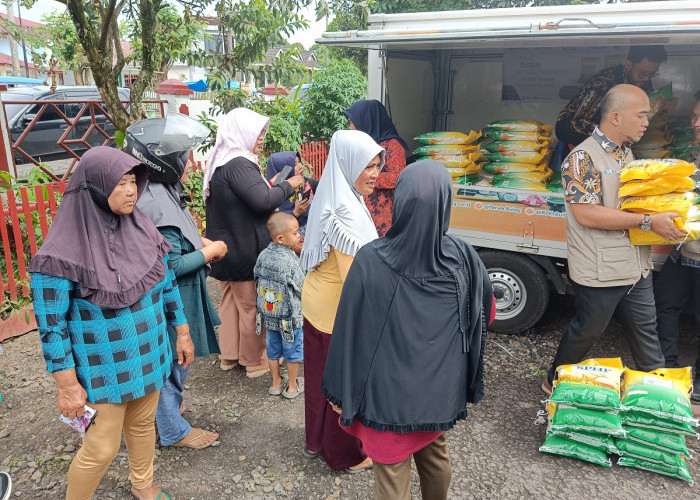  Pasar Murah Jelang Ramadan Diserbu Warga