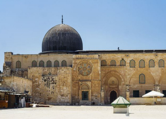  Masjid Al Aqsa, Masjid Kedua yang Dibangun di Bumi