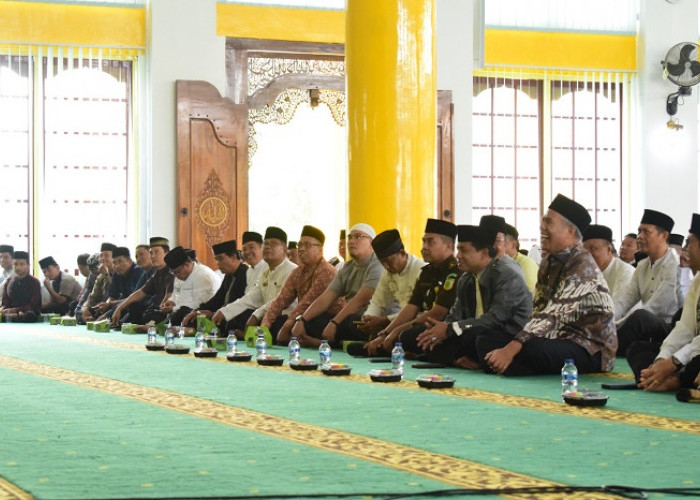 Peringati Isra' Mi'raj, Pemkab RL Gelar Tabligh Akbar