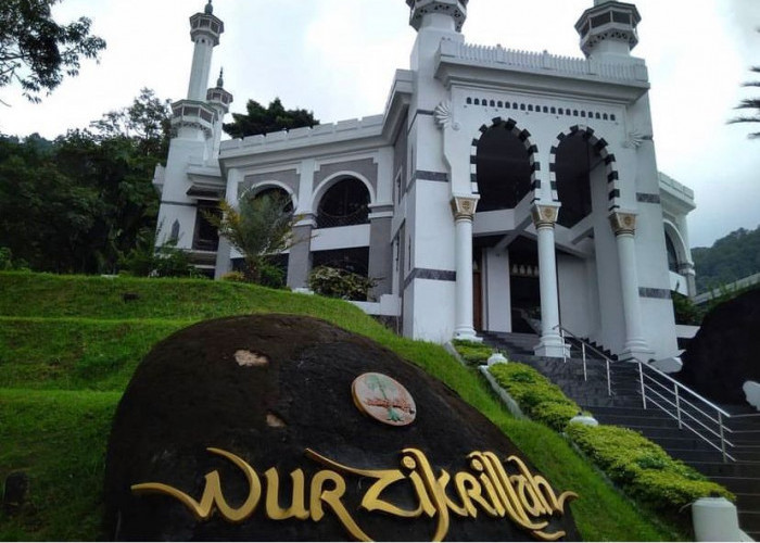 Ada Objek Wisata Miniatur Makkah di Sumatera Barat 
