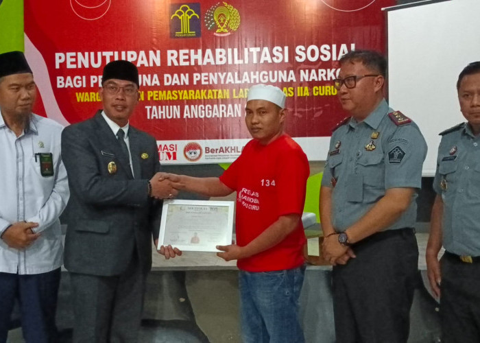  Napi Narkoba di Lapas Curup Jalani Rehabilitasi, Wabup Serahkan Sertifikat