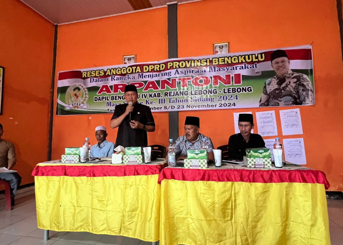 Warga Antusias Ikuti Reses DPRD Provinsi Arpantoni 