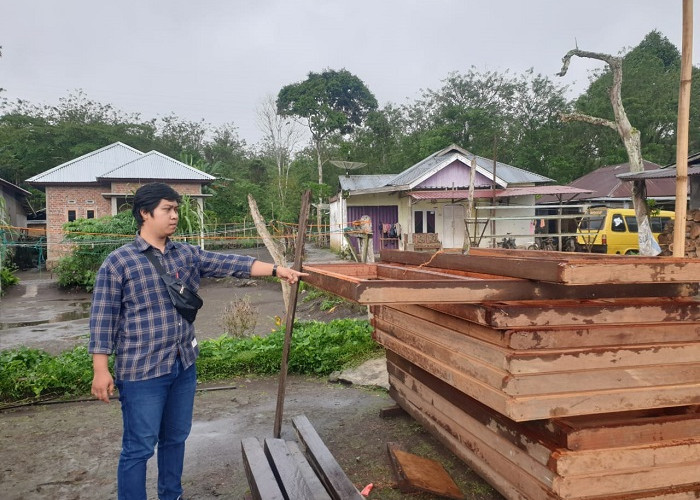 Simpan 1 Meter Kubik Kayu Meranti,  Warga Pagar Gunung Diringkus