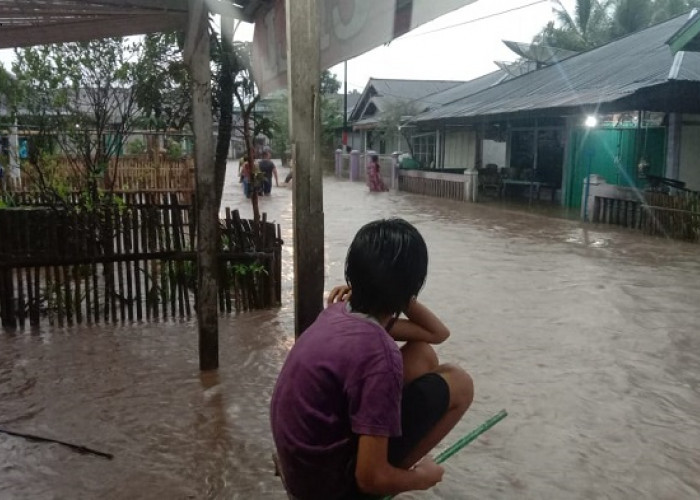 Sungai Uram Meluap 4 Desa Lebong Dikepung Banjir 600 KK Terdampak