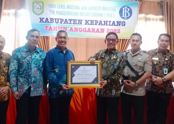TPID Terbaik se Sumatera, Bupati Kembali Terima Penghargaan