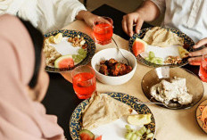 Mengapa Makan Berlebihan Saat Sahur Justru Membuat Puasa Lebih Berat?