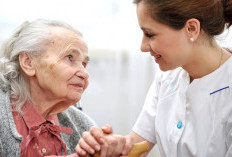  Lansia Tanpa Gigi Tetap Bisa Sehat, Ini 5 Makanan Pilihannya